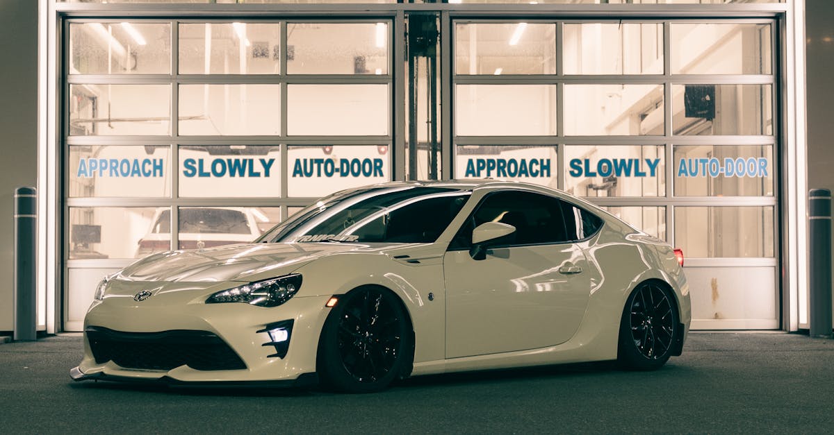 Garage door repairs Sanctuary Cove